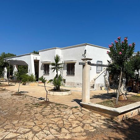 Vila Sol Invictus Est Serranova Exteriér fotografie